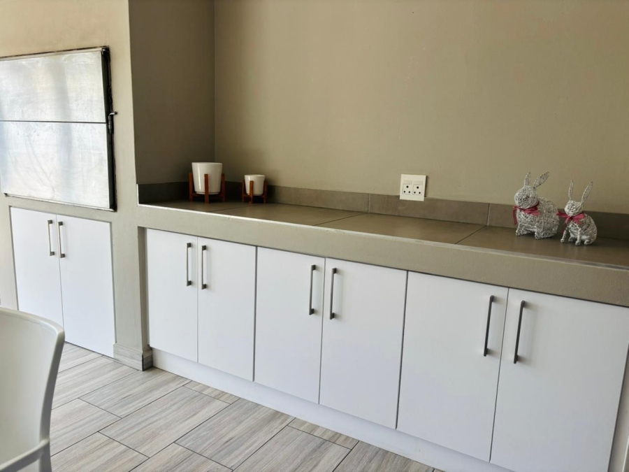 To Let 3 Bedroom Property for Rent in Aston Bay Eastern Cape